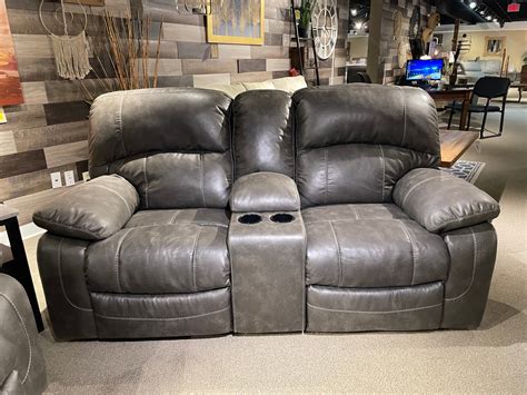 Coupon Dunwell Loveseat